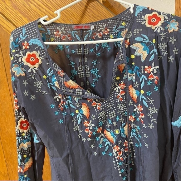 Johnny Was Julie Sunrise Embroidered Blouse Size XS - Picture 7 of 11